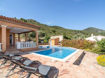 Maison De Vacances pour 6 Personnes dans Roquebrun, Parc naturel régional du Haut-Languedoc, Photo 1