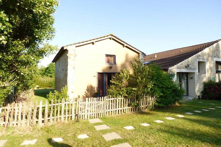 Location de vacances pour 5 personnes, avec jardin à Saint-Christophe-du-Ligneron