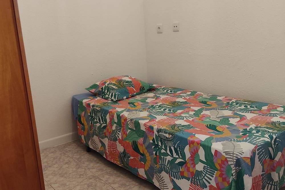 Hel leilighet, Spacious and bright apartment 700m from the beach in Playa Flamenca, Orihuela