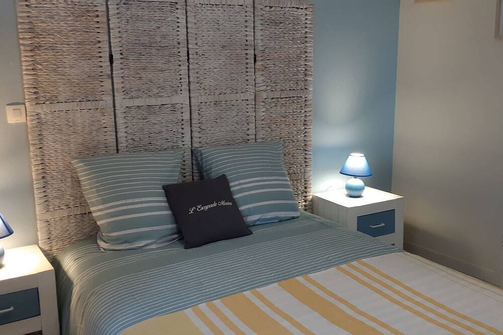 Entire apartment, \"L'Escapade Marine\", 2 bedrooms, 4 pers, free secure parking with badge, 8 mn from the beach in Le Portel, Boulogne-sur-Mer region