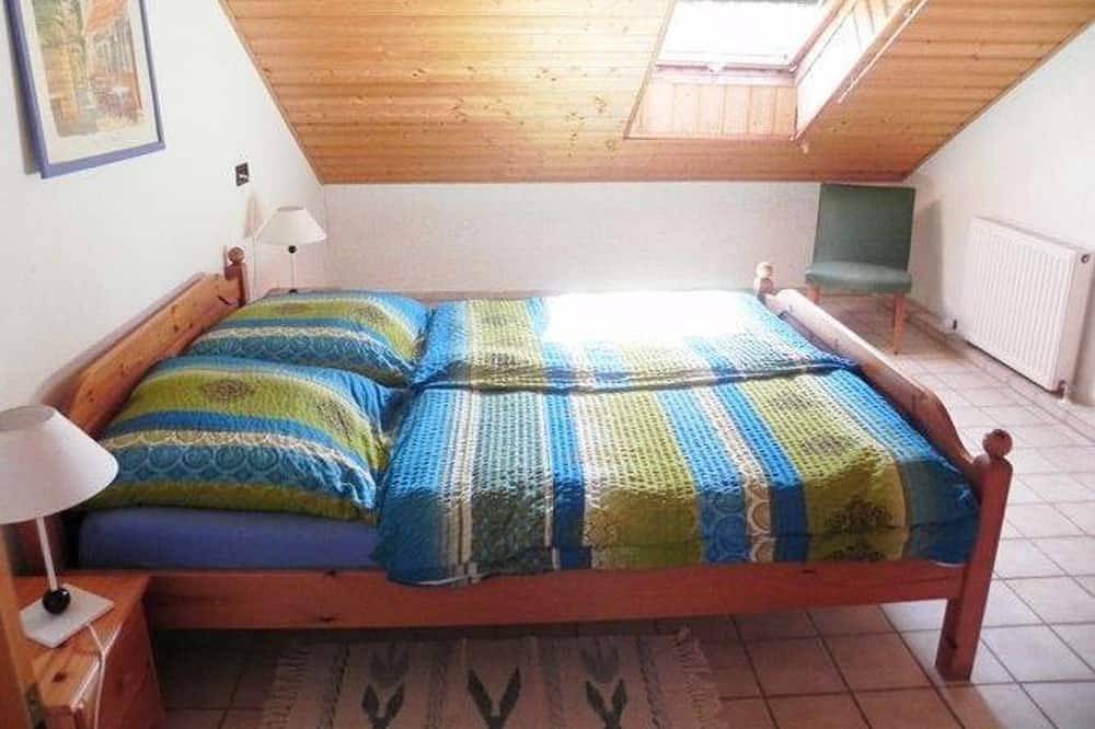 Ganze Wohnung, Ferienwohnung 1 - Oben - Ferienwohnungen Weitmann in Ockfen, Landkreis Trier-Saarburg
