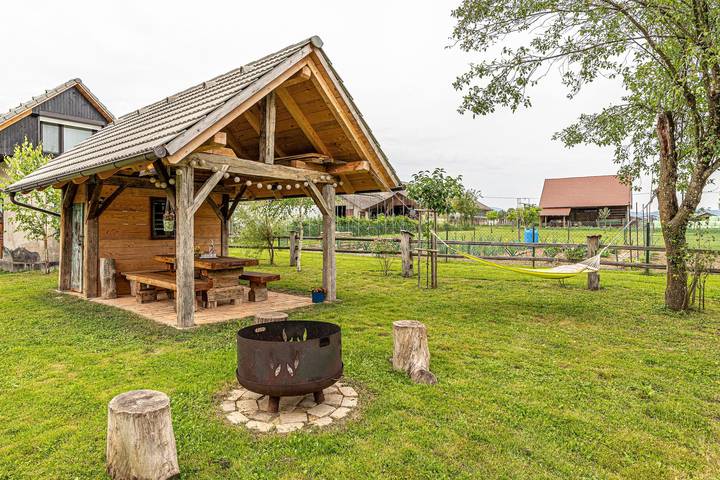 Chalet für 7 Personen, mit Balkon und Sauna in Slowenien - 2
