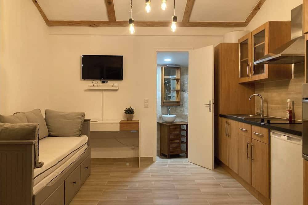 Cosy Studio (tiny house), parking, in Mougins near Cannes. in Mougins, Cannes und Umgebung