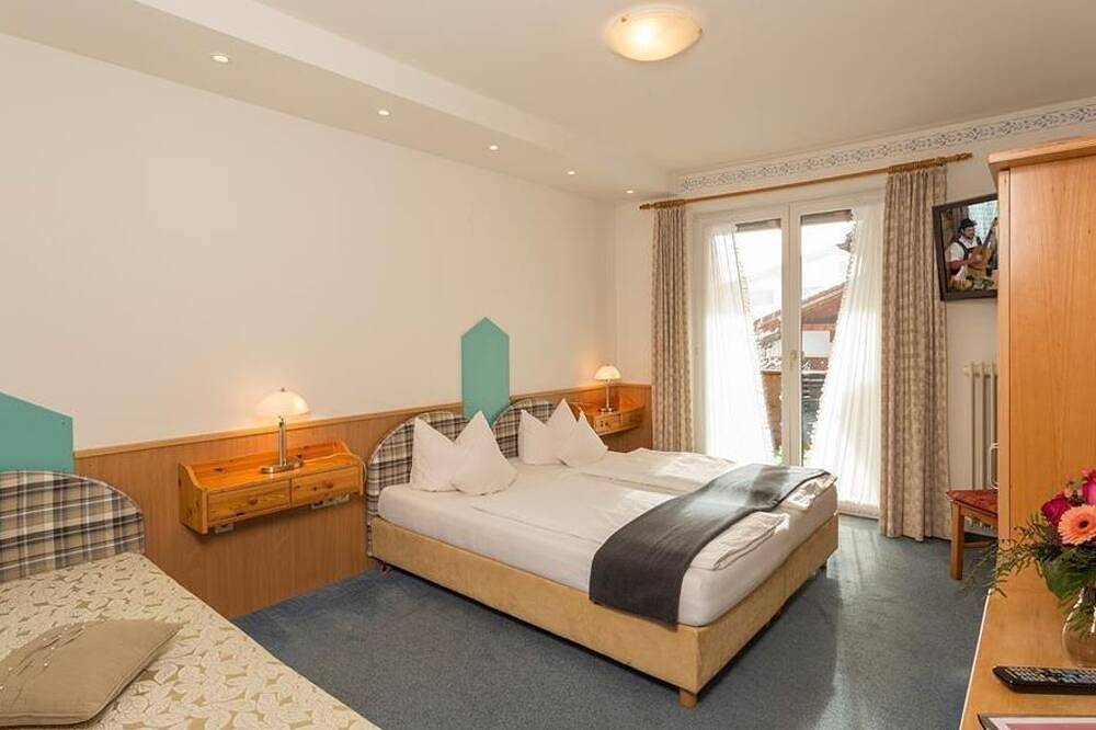 Double room (No. 3) - Gästehaus Stadler in Oberammergau, Bavarian Alps