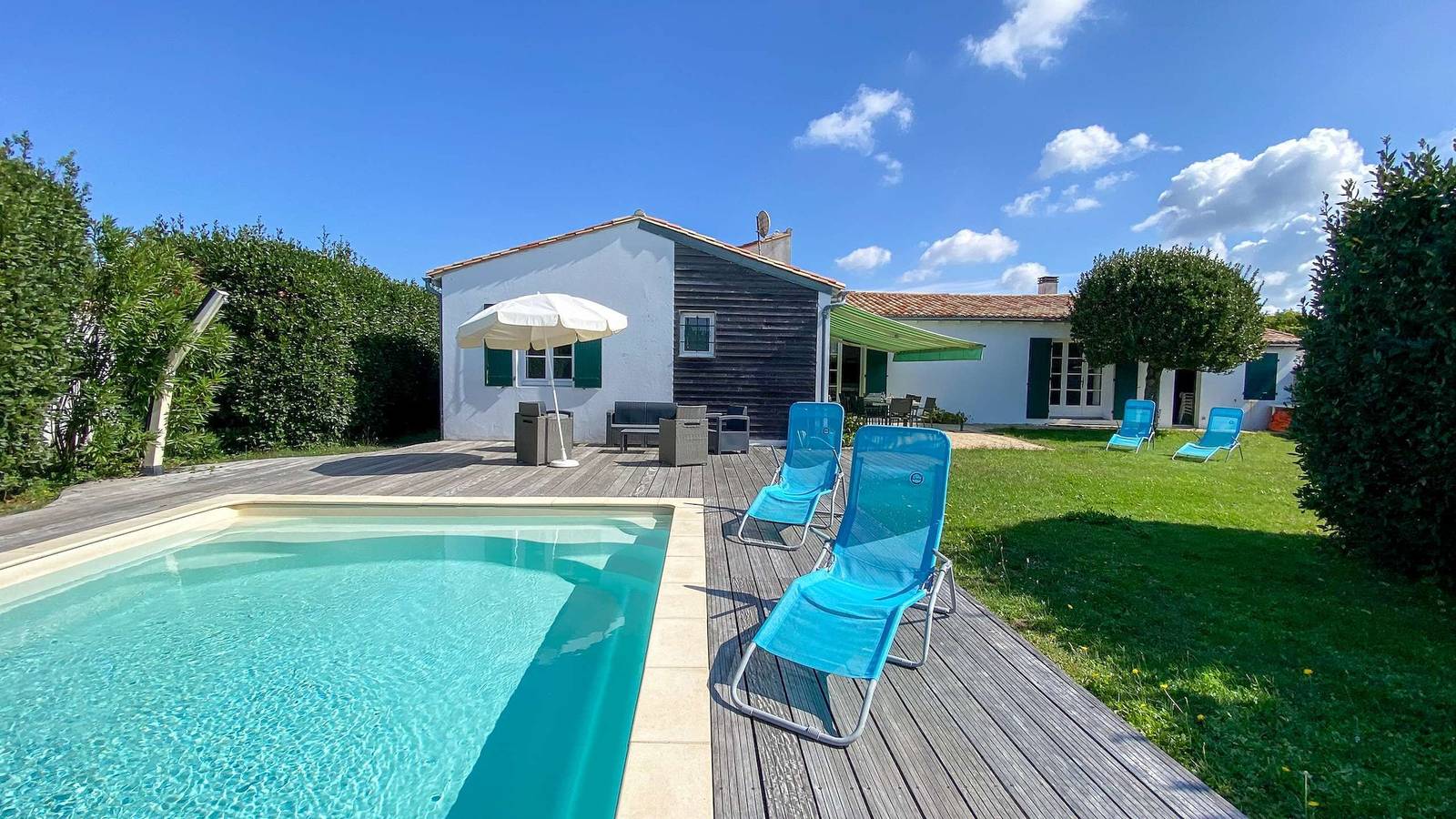 Appartement de vacances entier, Superbe villa de plain pied avec jardin et piscine in Le Bois-Plage-en-Ré, Île de Ré