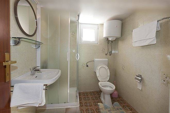 Ganzes Studio, Studioapartment in Tučepi mit Balkon, Klimaanlage, W-Lan (3674-3) in Tucepi, Makarska Riviera
