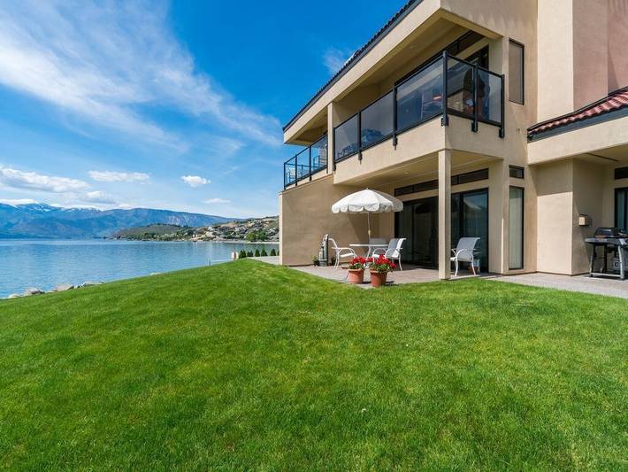 Vacation rental for 6 people, with balcony and hot tub as well as pool in Chelan