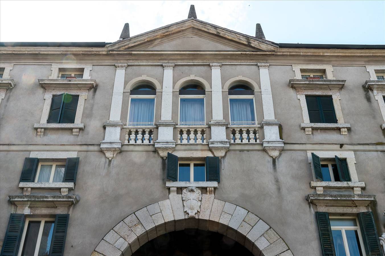 Albergo a gestione familiare per 2 persone con balcone in Centro Storico di Verona, Verona