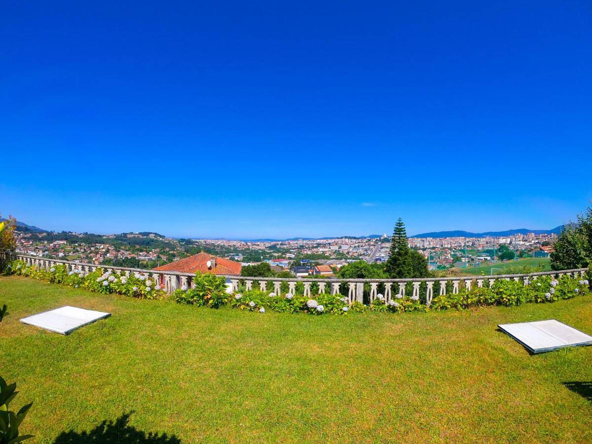 Chalet con piscina y 2000 m de jardín in Vigo, Costa de Galicia