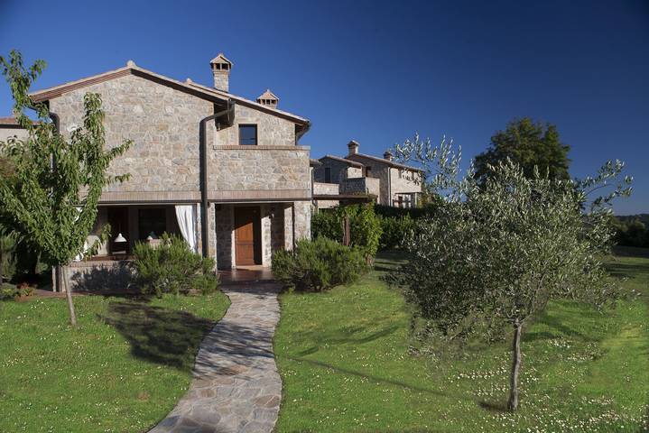 Ferienwohnung für 4 Personen, mit Terrasse und Pool in Roccalbegna - 2