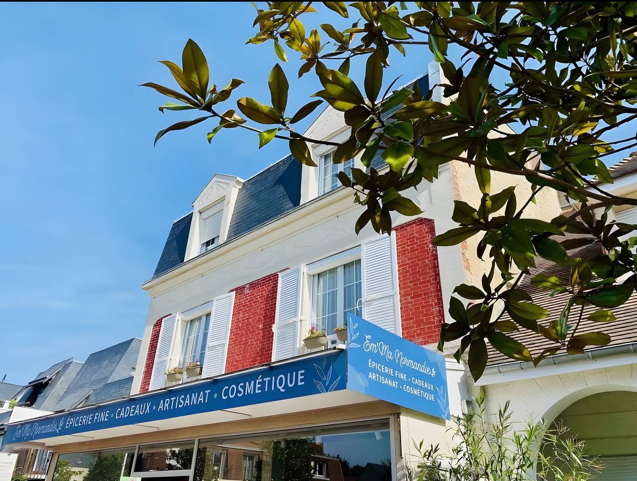 Chambre d’hôtes « Chambre 2 » avec terrasse, jardin partagés et Wi-Fi in Merville-Franceville-Plage, Région de Caen