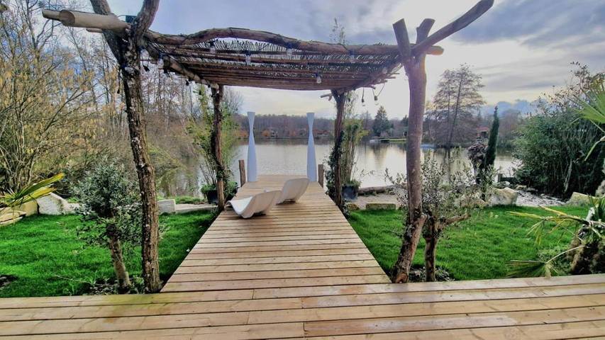 Location de vacances pour 2 personnes, avec jacuzzi et jardin à Prouilly - 2