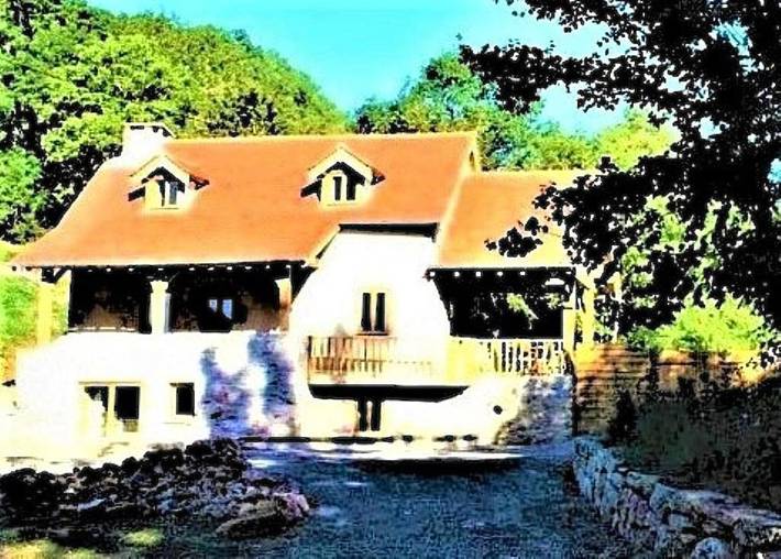 Location de vacances pour 8 personnes, avec vue et jardin ainsi que terrasse et piscine, adapté aux familles à Loze - 4