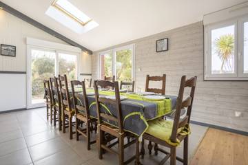 Location De Vacances pour 12 Personnes dans Pouldreuzic, Région de Quimper, Photo 4