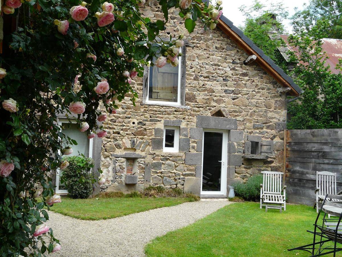 Suites de Campagne Les Eydieux, petits déjeuners inclus in Saint-Angel (Puy-de-Dôme), Parc naturel régional des Volcans d'Auvergne