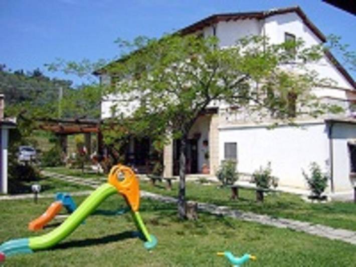 Maison de campagne pour 2 personnes, avec piscine et jardin, animaux acceptés à Penne - 4