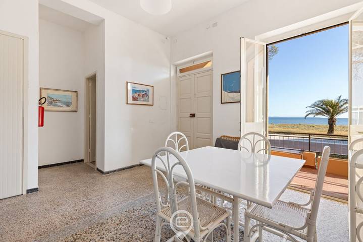 Appartement entier, Beachside Apartments - Vista in Torregrande, Oristano