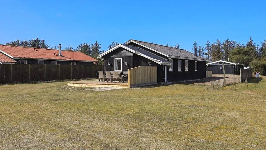 Ferienhaus für 7 Personen, mit Terrasse und Garten in Grønhøj Strand
