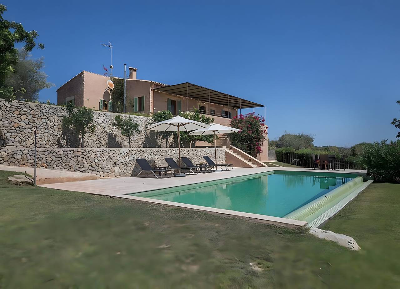 Casa de campo 'Calma' con vistas a la montaña, piscina privada y Wi-Fi in San Lorenzo de Cardessar, Mallorca Este