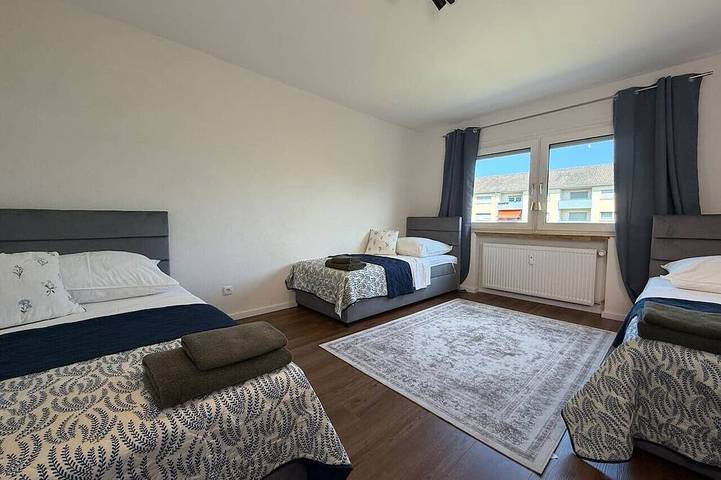 Ganze Wohnung, Napa Night | Helle 3-Zimmer-Wohnung, 8 Gäste, Balkon, nahe Messe & Europapark in Offenburg, Mittlerer Schwarzwald