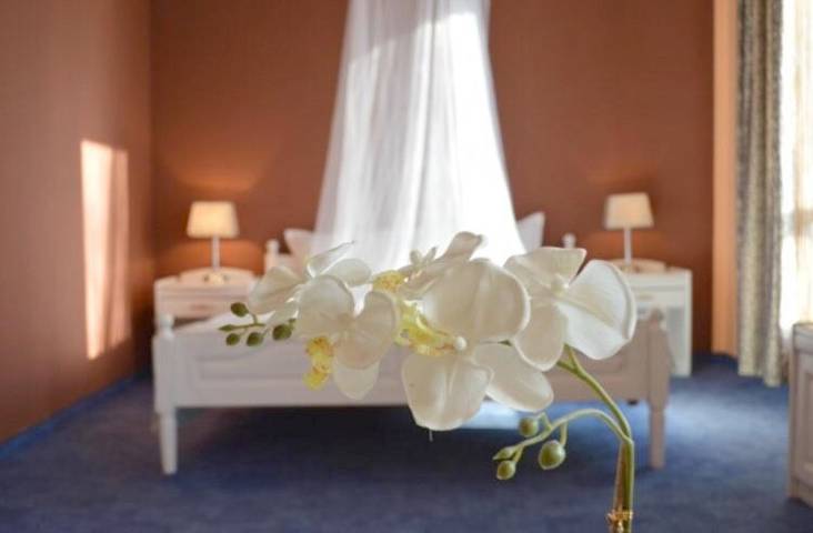 Hôtel pour 3 personnes, avec terrasse et jardin