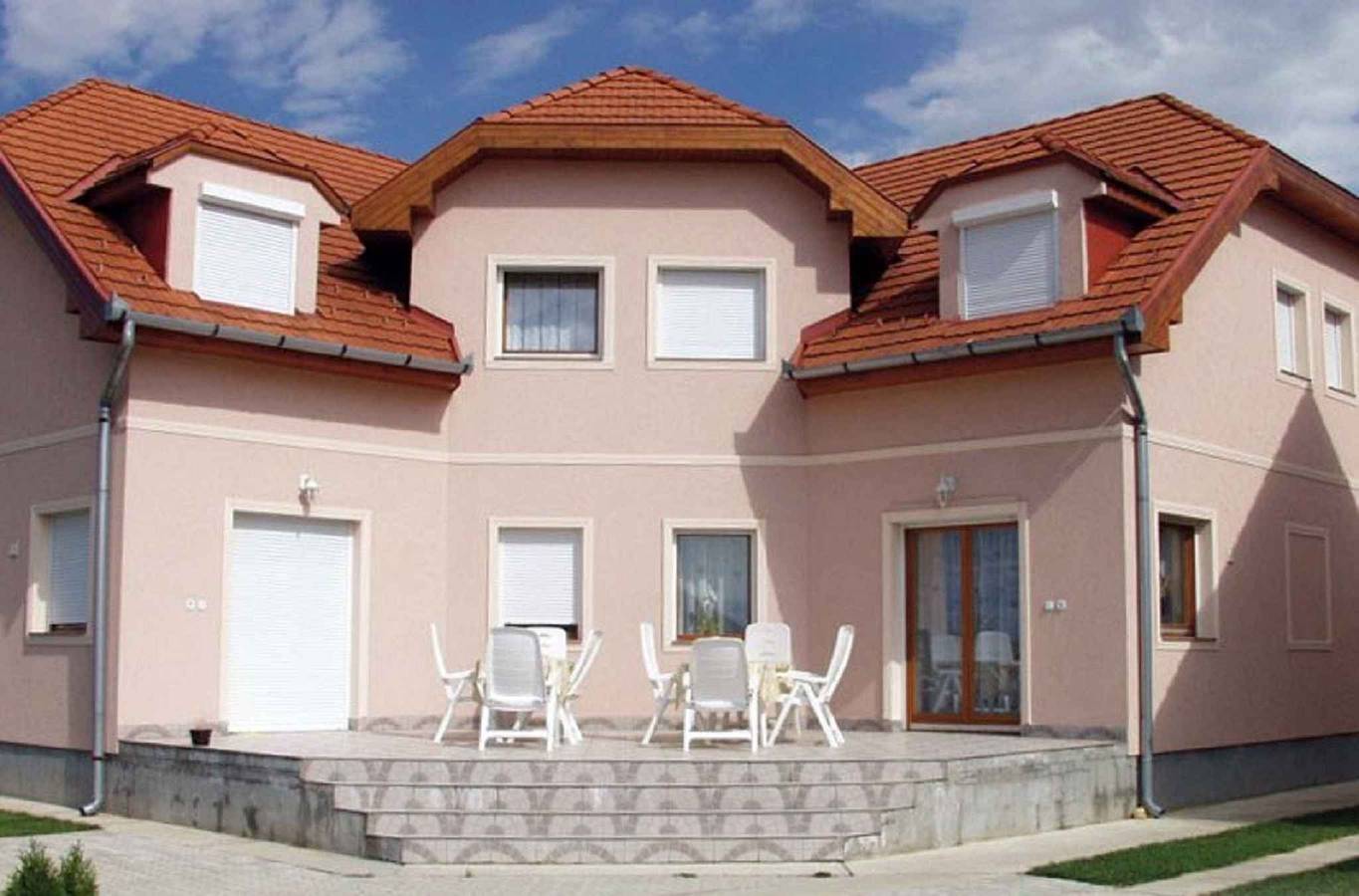 Ganze Ferienwohnung, Ferienwohnung mit Gartenpavillon und Grill in Bük, Komitat Eisenburg