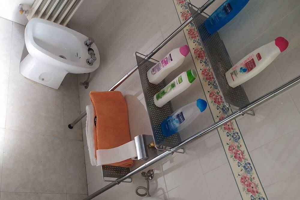 Private Double Room in Toledo Vacation Home in Toledo, Toledo Province