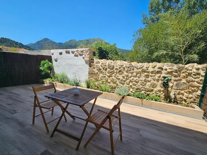 Apartamento de vacaciones para 4 personas, con terraza además de vistas y piscina - 1