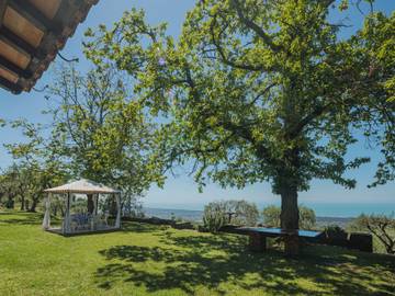 Ferienhaus für 5 Personen, mit Terrasse und Ausblick sowie Garten an der Versilia