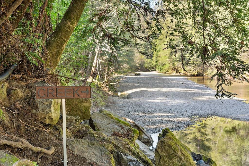 Hearthside Cabin - Entspannen Sie sich in der Hot Tub unter den Redwoods! in California North Coast