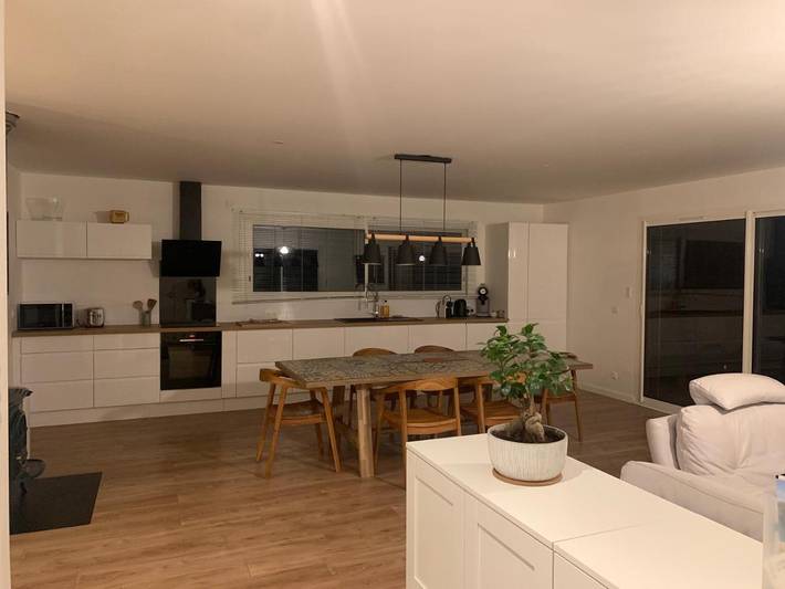 Location de vacances pour 6 personnes, avec vue ainsi que vue sur le lac et jardin à Brison-Saint-Innocent - 2