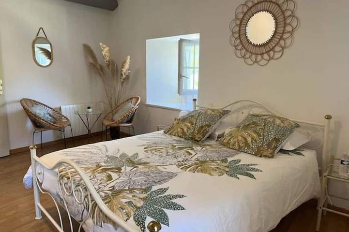 Gîte pour 4 personnes, avec jardin, animaux acceptés à Port-d'Envaux - 2