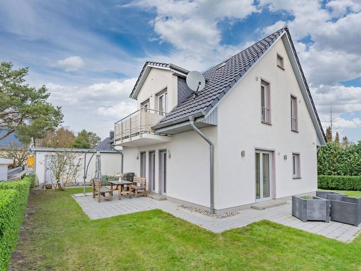 Ferienhaus mit Meerblick für 6 Personen, mit Balkon und Terrasse sowie Garten in Ückeritz (Seebad)