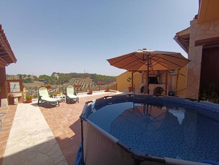 Apartamento de vacaciones para 9 personas, con vistas además de piscina y terraza - 1