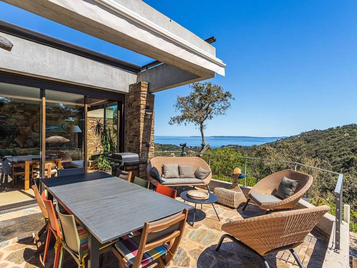 Villa pour 8 personnes, avec terrasse et piscine à Bormes-les-Mimosas - 3
