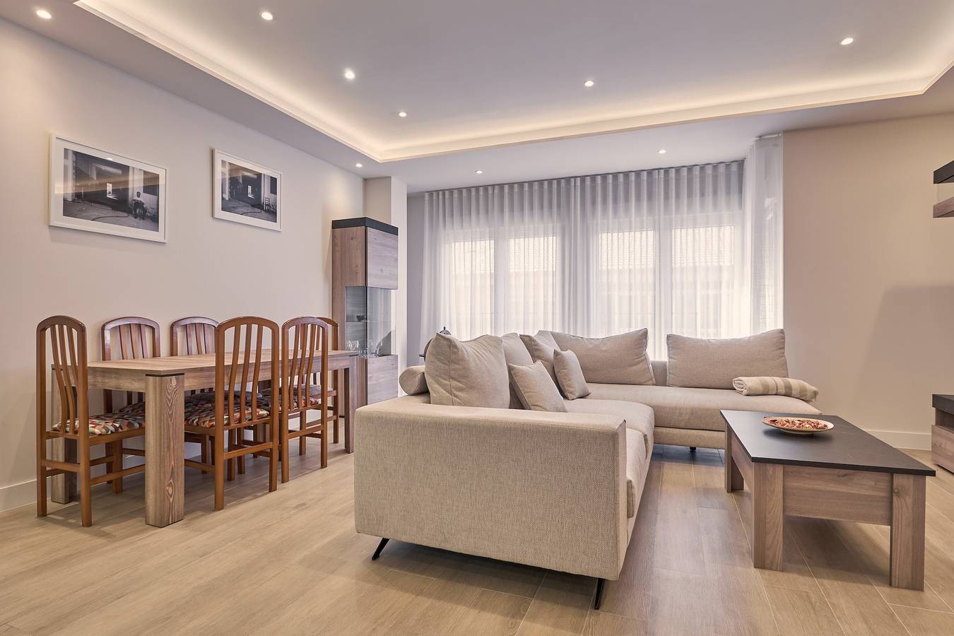Appartement entier, Appartement "Pardo 2" avec vue sur le lac, Wi-Fi et climatisation in León, Chaîne Cantabrique