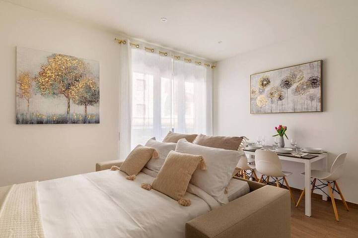 Appartement entier, Very elegant brand new apartment with free parking in Lugano, Lac de Lugano