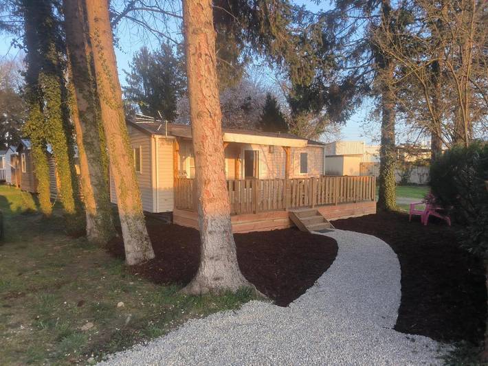Appartement de vacances pour 4 personnes, avec piscine et jardin, animaux acceptés