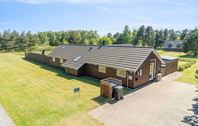 Ferienhaus für 12 Personen, mit Whirlpool und Sauna sowie Terrasse in Kramnitse - 3