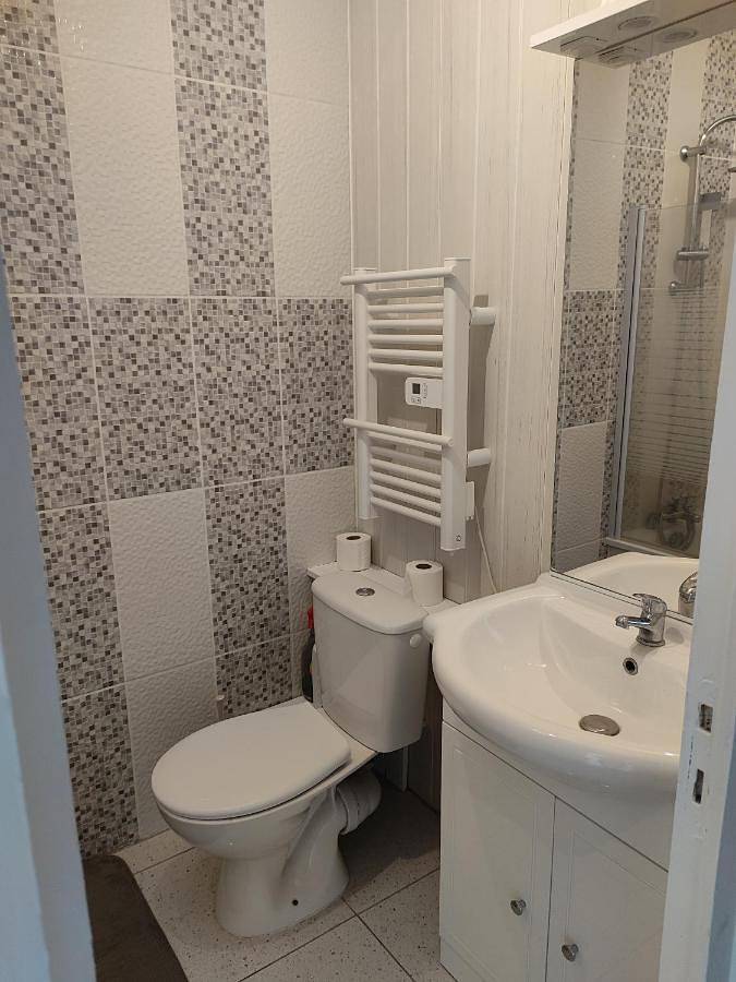 Appartement entier, One-Bedroom Apartment in Dax, Région de Dax