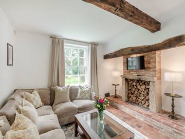 Cabin for 8 Guests in Southwell, Nottinghamshire, Picture 1