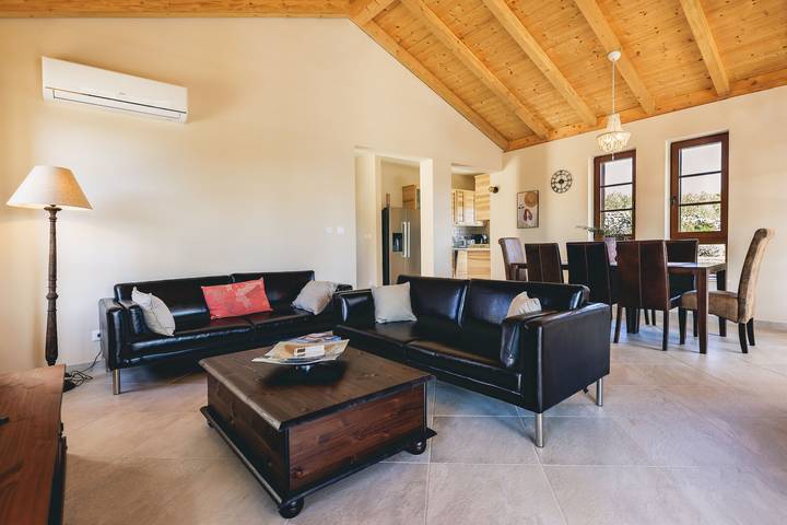 Villa pour 8 personnes, avec jardin et piscine à Marina - 2