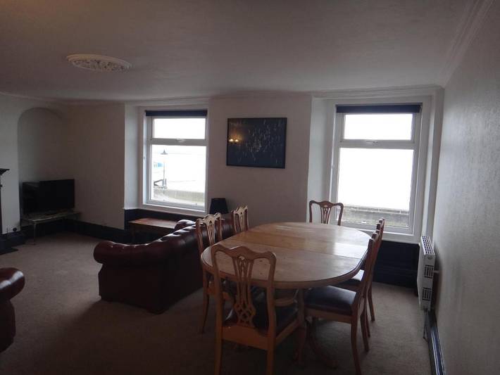 Entire apartment, Three-Bedroom Apartment in Burnham on Sea & Highbridge, Somerset