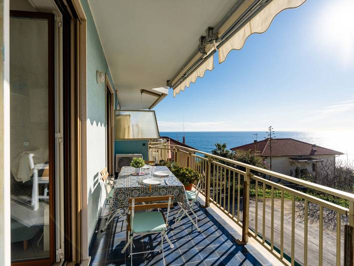 Ferienwohnung für 2 Personen, mit Balkon und Ausblick