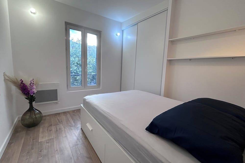 Entire apartment, Charming Manosquins in Manosque, Parc naturel régional du Luberon