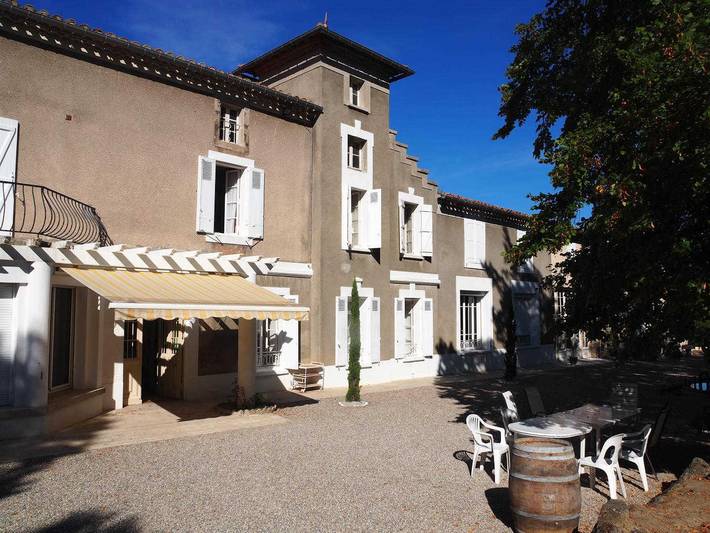 Gîte pour 14 personnes, avec jardin et piscine à Arzens - 3
