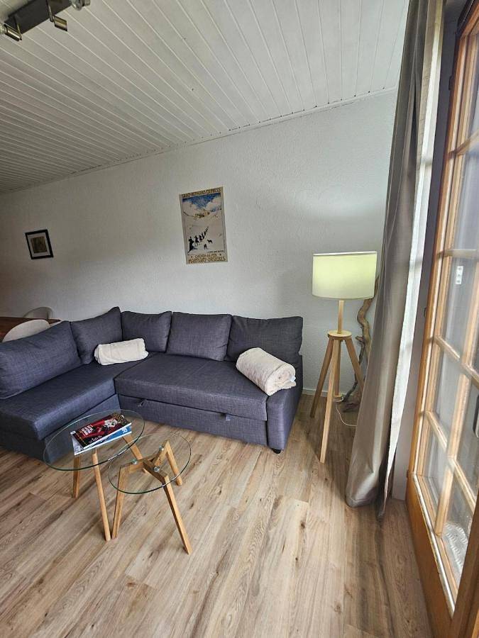 Gîte pour 3 personnes, avec terrasse et vue dans Champoussin - 3