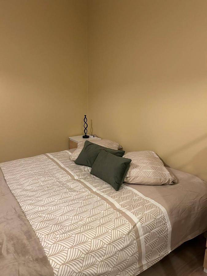 Chambre d’hôte pour 8 personnes, avec vue ainsi que jardin et terrasse - 1