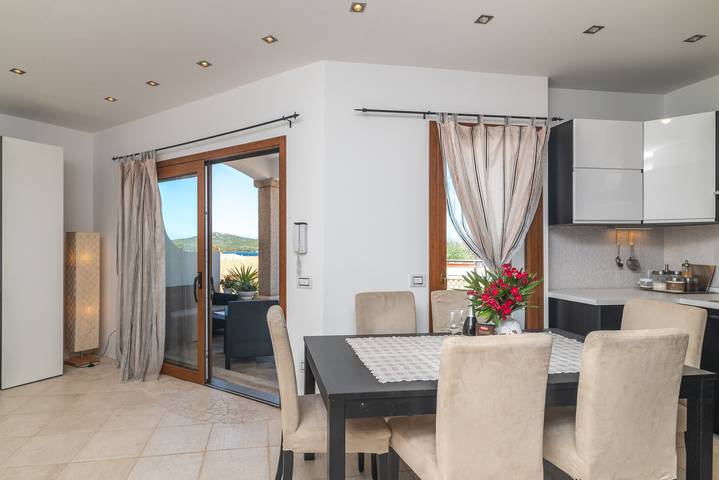 Casa vacacional 'Apartamento Porto Pozzo' con vistas al mar, Wi-Fi y aire acondicionado in Porto Pozzo, Santa Teresa Gallura (Municipality)