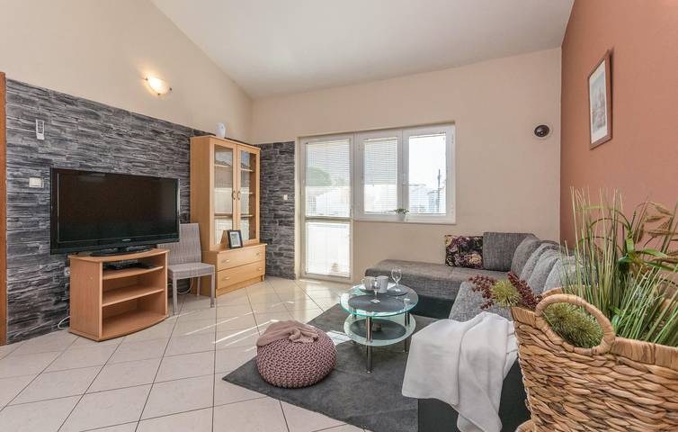 Ferienwohnung für 4 Personen, mit Terrasse in Biograd na Moru - 3